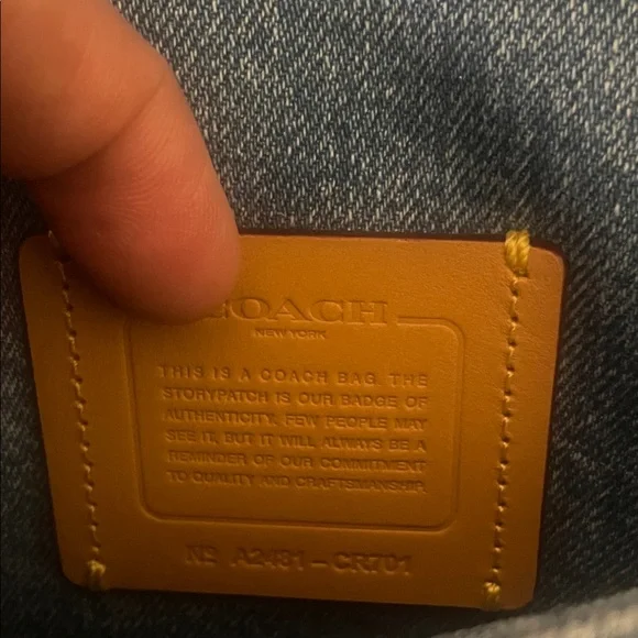 Coach Tabby Shoulder Bag 20 With Quilting - Picture 14 of 16